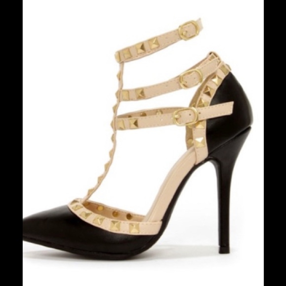 Wild Diva Black Studded Patent Stiletto Heels Size 10